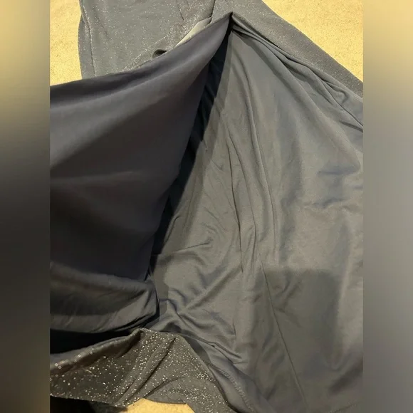 Adrianna Papell Elegant Gown - Picture 8 of 9